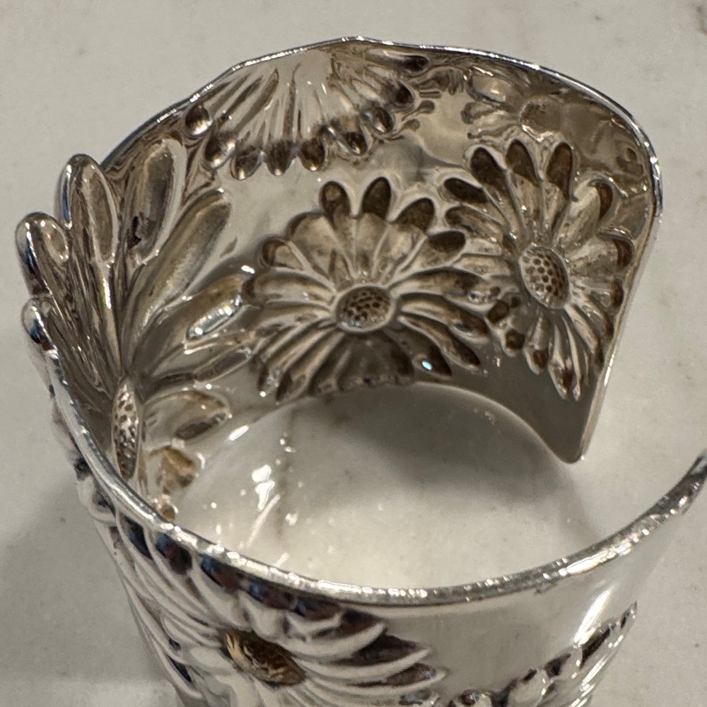 2003 Tiffany Daisy Wide Sterling Silver Cuff Bracelet with Gold Centers - Picture 7 of 11